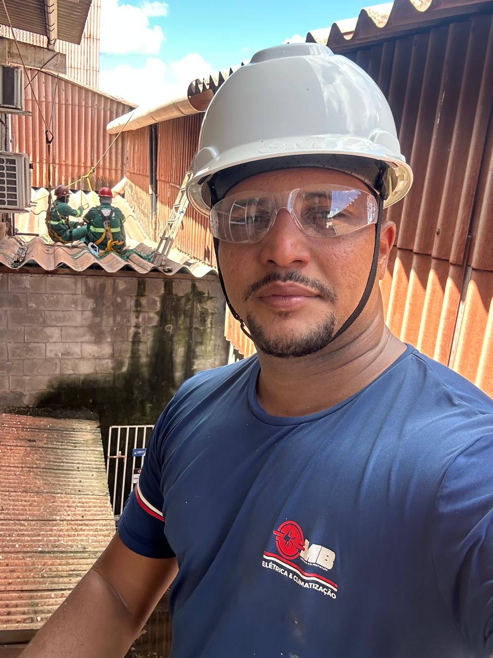 Equipe MB Elétrica e Climatização